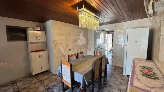 Casa com 3 Quartos à venda, 180m² no Orleans, Curitiba