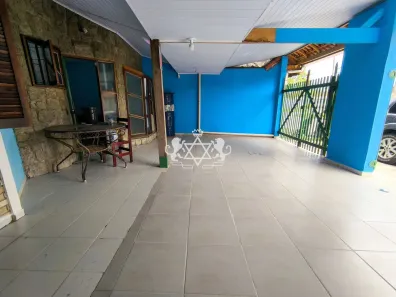 Casa com 2 Quartos à venda, 113m² no Jardim Britânia, Caraguatatuba