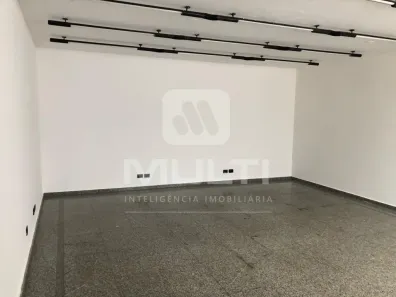 Sala Comercial com 1 Quarto para alugar, 120m² no Centro, Uberlândia