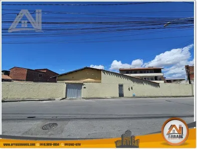 Casa com 3 Quartos à venda, 280m² no Jóquei Clube, Fortaleza