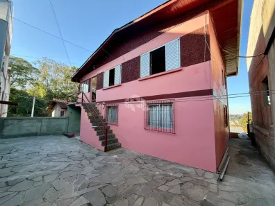 Casa com 6 Quartos à venda, 196m² no Planalto, Caxias do Sul