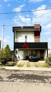 Casa de Condomínio com 3 Quartos à venda, 200m² no Jardim Jacinto, Jacareí