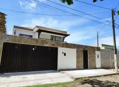 Casa com 4 Quartos à venda, 230m² no Interlagos, Vila Velha