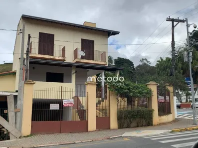 Sobrado com 3 Quartos à venda, 224m² no Centro, Guararema