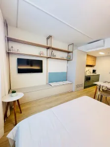 Apartamento com 1 Quarto para alugar, 32m² no Água Verde, Curitiba