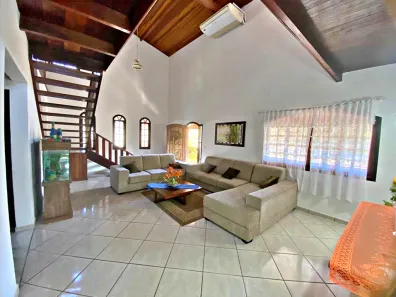 Fazenda/Sítio com 3 Quartos à venda, 403m² no Monterrey, Louveira