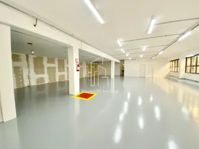 Sala Comercial para alugar, 220m² no Parque Industrial San José, Cotia