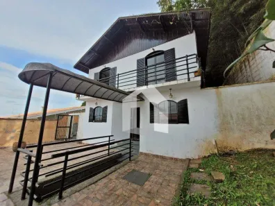 Casa com 4 Quartos à venda, 247m² no Jardim dos Estados, Poços de Caldas