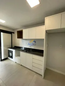 Apartamento com 3 Quartos para alugar, 100m² no São João, Itajaí