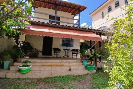 Casa com 4 Quartos à venda, 369m² no Vila Valqueire, Rio de Janeiro