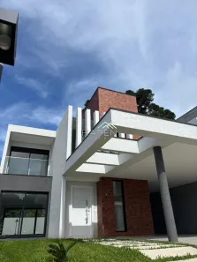 Casa de Condomínio com 3 Quartos à venda, 256m² no Santo Inácio, Curitiba