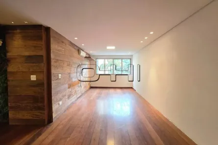 Apartamento com 3 Quartos para alugar, 141m² no Jardim Europa, São Paulo