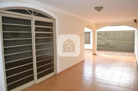 Casa com 3 Quartos à venda, 340m² no Cazeca, Uberlândia