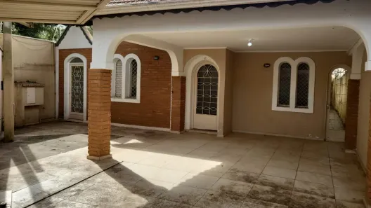 Casa com 3 Quartos para alugar, 200m² no Nova Campinas, Campinas