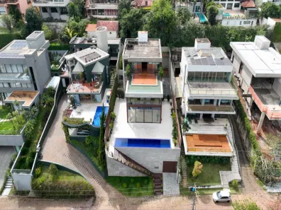 Casa de Condomínio com 3 Quartos à venda, 500m² no Retiro das Pedras, Brumadinho