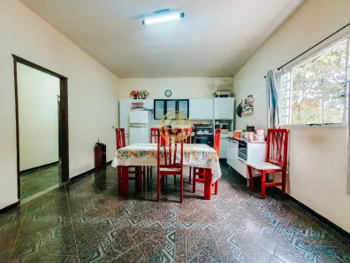 Fazenda/Sítio com 3 Quartos à venda, 350m² no Jardim Colônia, Jacareí