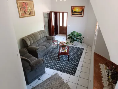 Casa com 3 Quartos à venda, 256m² no Jardim Rosely, Pindamonhangaba