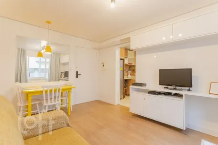 Apartamento com 2 Quartos à venda, 58m² no Moinhos de Vento, Porto Alegre
