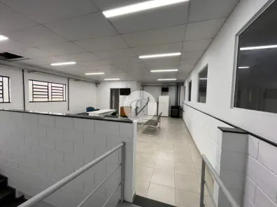 Galpão/Depósito/Armazém para alugar, 556m² no Santa Terezinha, Santo André