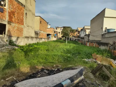 Lote/Terreno à venda, 860m² no Realengo, Rio de Janeiro