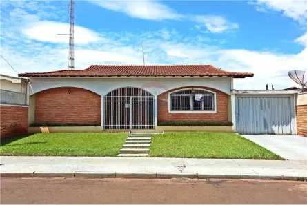 Casa com 3 Quartos à venda, 197m² no Centro, Sertãozinho