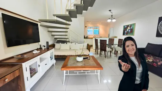 Casa de Condomínio com 2 Quartos à venda, 104m² no Canasvieiras, Florianópolis