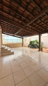 Casa com 4 Quartos à venda, 240m² no Morada do Sol, Montes Claros