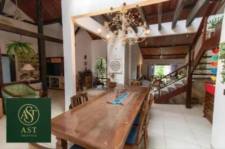Casa de Condomínio com 7 Quartos à venda, 400m² no Maria Paula, Niterói