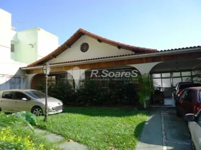 Casa com 3 Quartos à venda, 690m² no Vila Valqueire, Rio de Janeiro