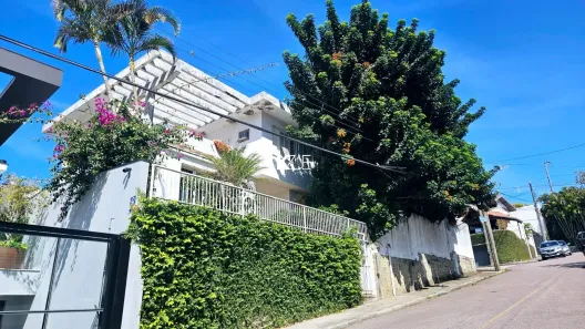 Casa com 3 Quartos à venda, 271m² no Coqueiros, Florianópolis