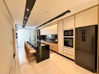 Casa com 4 Quartos à venda, 150m² no Conjunto Habitacional Alexandre Urbanas, Londrina