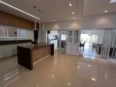 Casa de Condomínio com 3 Quartos à venda, 260m² no Parque Universitário, Franca
