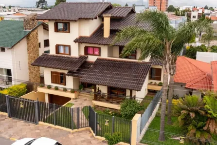 Casa com 4 Quartos à venda, 480m² no São Luiz, Farroupilha