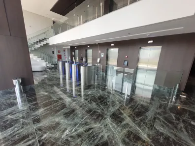 Sala Comercial para alugar, 35m² no Granja Marileusa, Uberlândia
