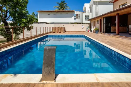 Casa de Condomínio com 4 Quartos à venda, 380m² no Pituaçu, Salvador
