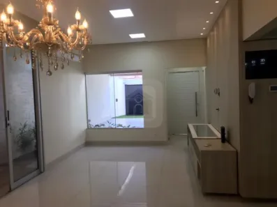 Casa com 3 Quartos à venda, 198m² no Cidade Jardim, Uberlândia
