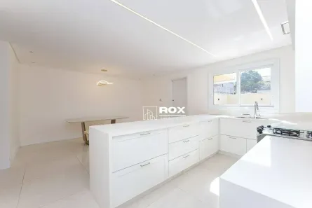 Sobrado com 3 Quartos à venda, 179m² no Santo Inácio, Curitiba