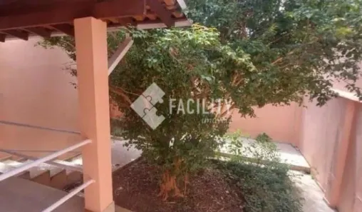 Casa com 3 Quartos para alugar, 215m² no Cambuí, Campinas