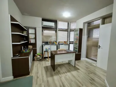 Sala Comercial à venda, 32m² no Centro, Florianópolis