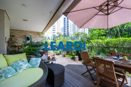 Apartamento com 3 Quartos à venda, 250m² no Vila Suzana, São Paulo