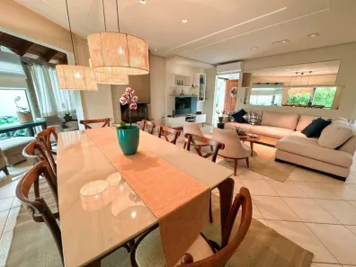 Casa com 3 Quartos à venda, 270m² no Campeche, Florianópolis