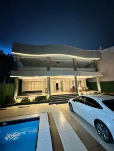 Sobrado com 5 Quartos à venda, 435m² no Engenheiro Luciano Cavalcante, Fortaleza