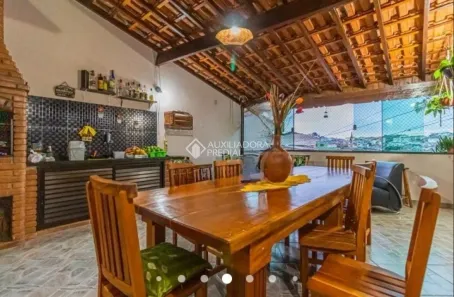Sobrado com 3 Quartos à venda, 200m² no Jardim Irene, Santo André