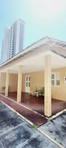 Casa com 3 Quartos para alugar, 280m² no Parquelândia, Fortaleza