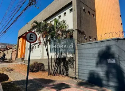 Galpão/Depósito/Armazém à venda, 680m² no Cidade Industrial, Contagem