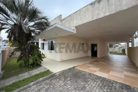 Casa com 3 Quartos à venda, 200m² no Vila Nova, Imbituba