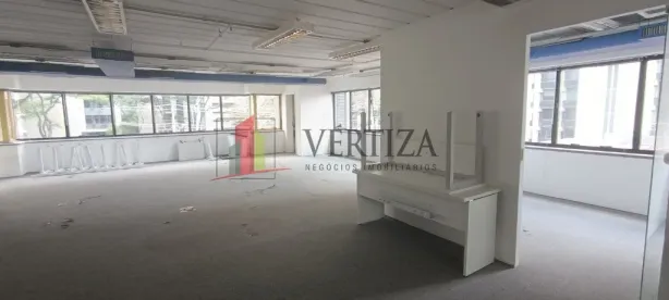 Sala Comercial para alugar, 131m² no Cidade Monções, São Paulo