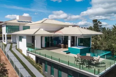 Casa com 6 Quartos à venda, 464m² no , Capitólio