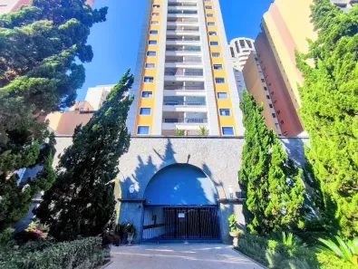 Apartamento com 2 Quartos para alugar, 84m² no Centro, Curitiba