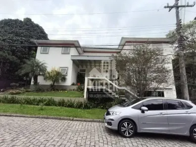 Casa de Condomínio com 4 Quartos à venda, 582m² no Itaipu, Niterói